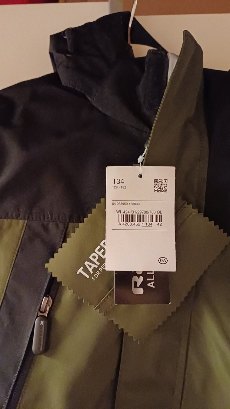 C&A Giacche: Winterjacke Gr.134 Neu! – Nuovo e nell'imballaggio originale da Oberrieden venduto da Raja011 1