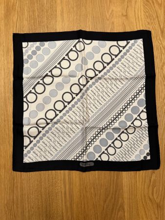 SALVATORE FERRAGAMO Seidentuch Foulard floral Halstuch