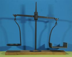 dekorative antike Waage