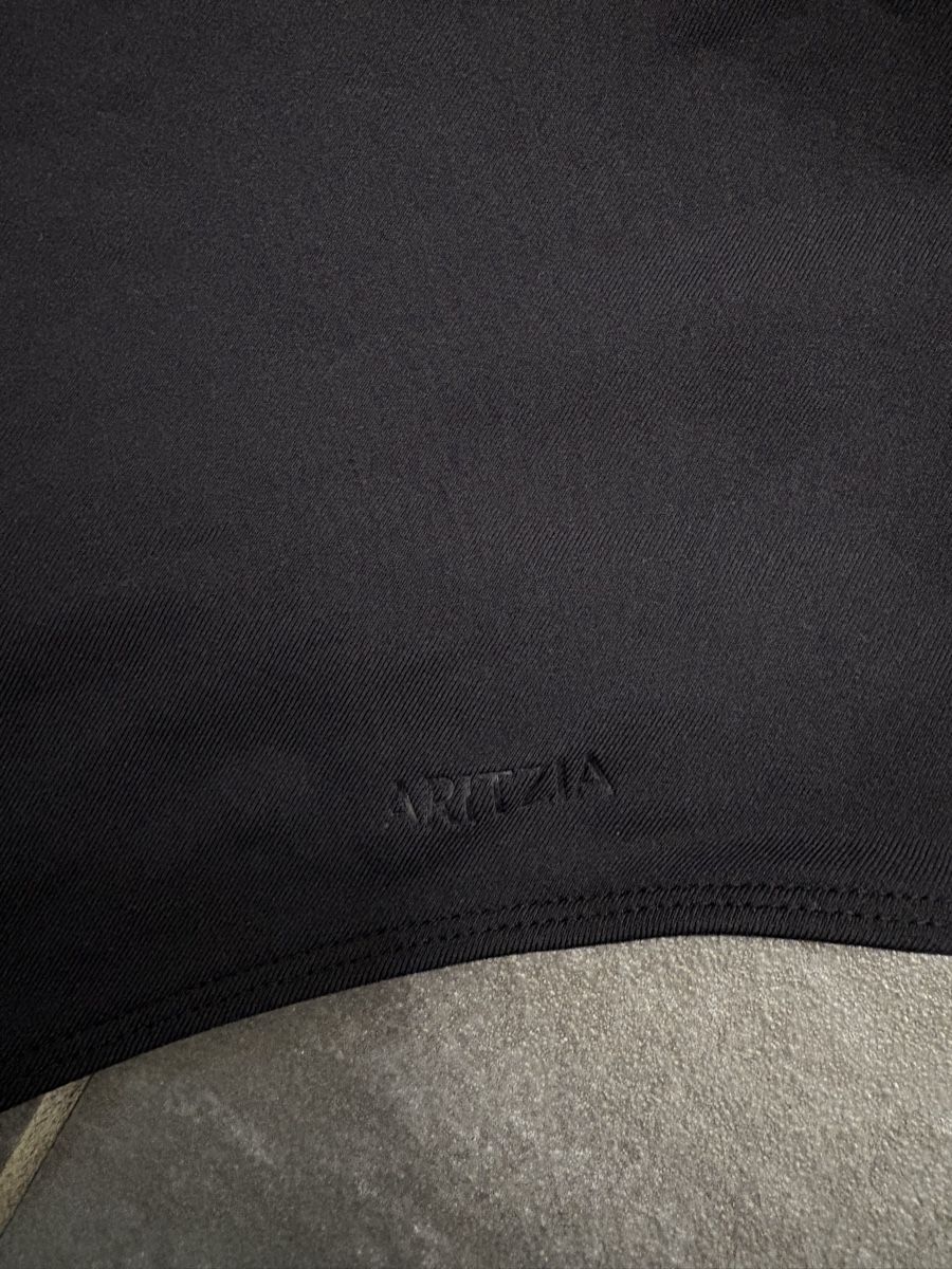 Top: Aritzia Original Contour Pursue Bodysuit S – Nuovo (secondo la descrizione) da Rümlang venduto da svent 5