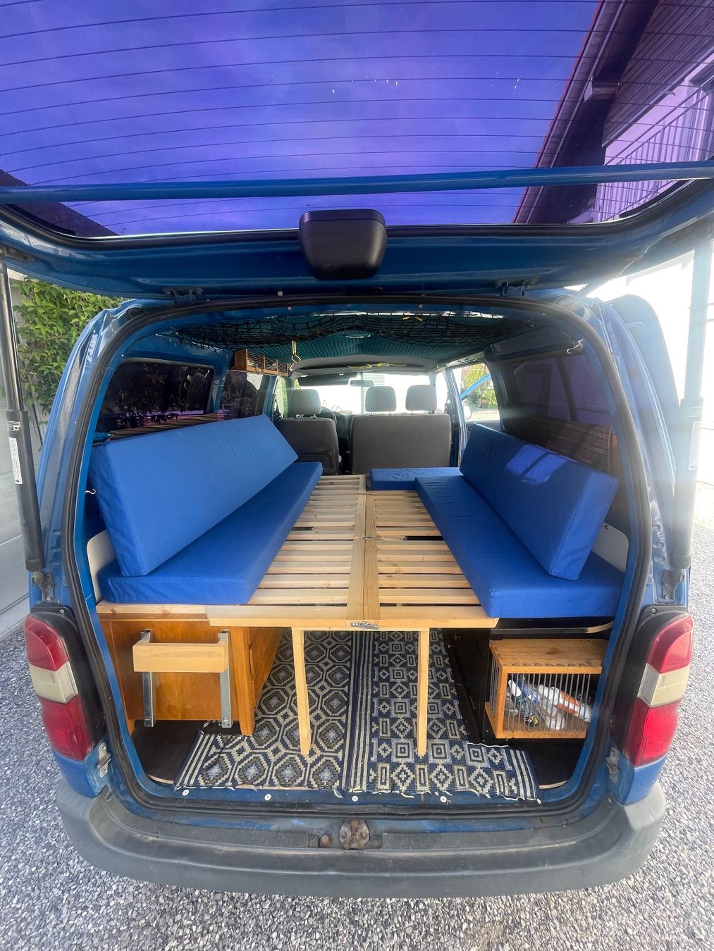 Toyota Veicoli da campeggio: Toyota Hiace Camper – Usato da Kradolf venduto da bos_pk5x 5