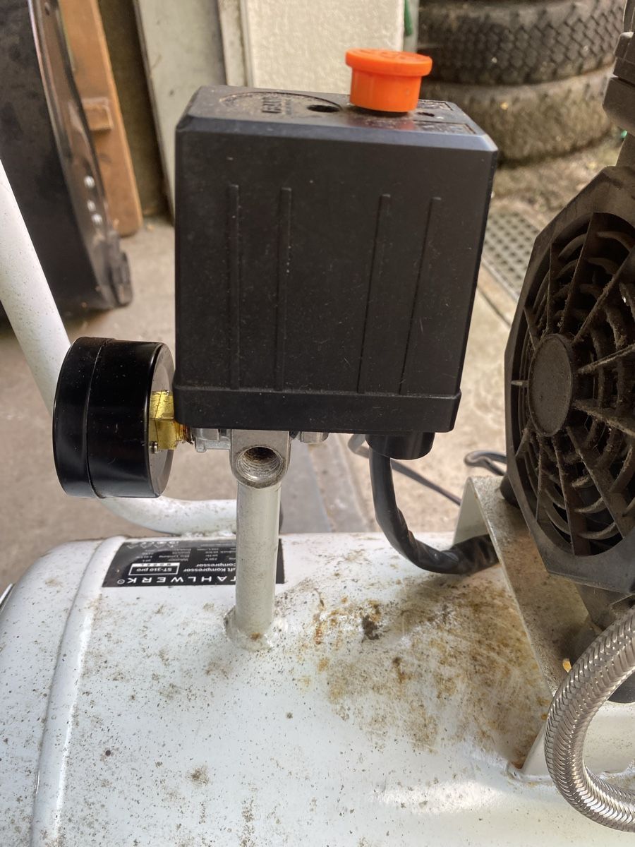 Compresseurs: Stahlwerk Druckluft Kompressor ST-310 pro   – Défectueux à Hasle b. Burgdorf par fipu1993 3