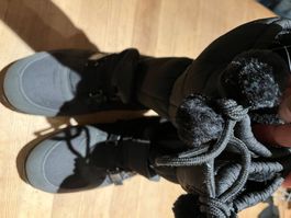 Bottes courtes noires Taille 41 maman