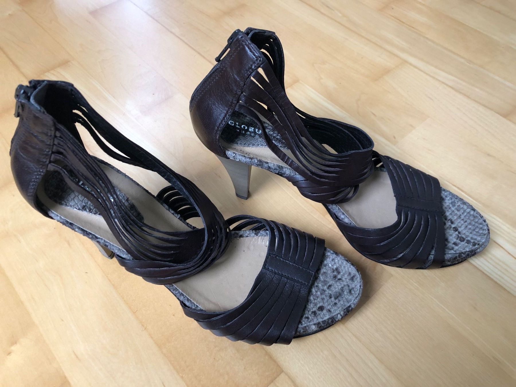 Globus Damenschuhe: Globus Pumps, ungetragen, dunkelbraun – Neu (gemäss Beschreibung) aus Oberweningen von Jelo 3
