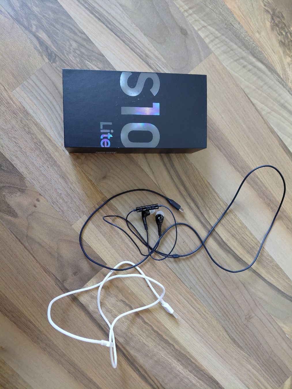 Samsung Telefoni cellulari / Smartphones: Samsung Galaxy S10 Lite Smartphone – Usato da Dulliken venduto da liv_b665 3
