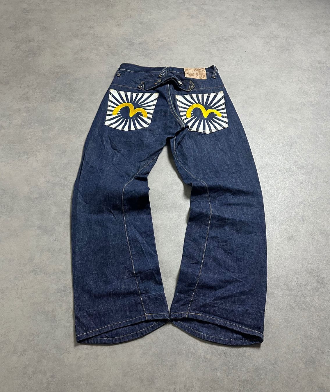 Evisu Jeans: Evisu Jeans Grösse L – Gebraucht aus Wolfhalden von GodzillaArchive