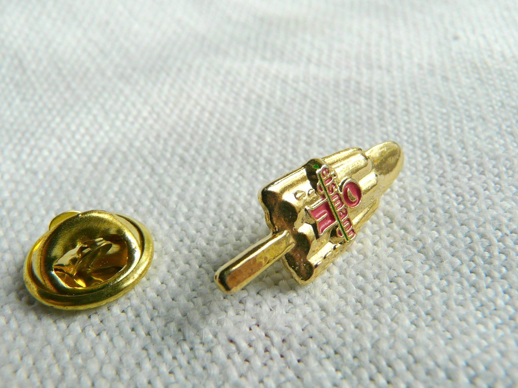 Placchette & Badge: ❗ Eismann  +Versand Pin M7F.4 – Usato da Pully venduto da websurfer1 3