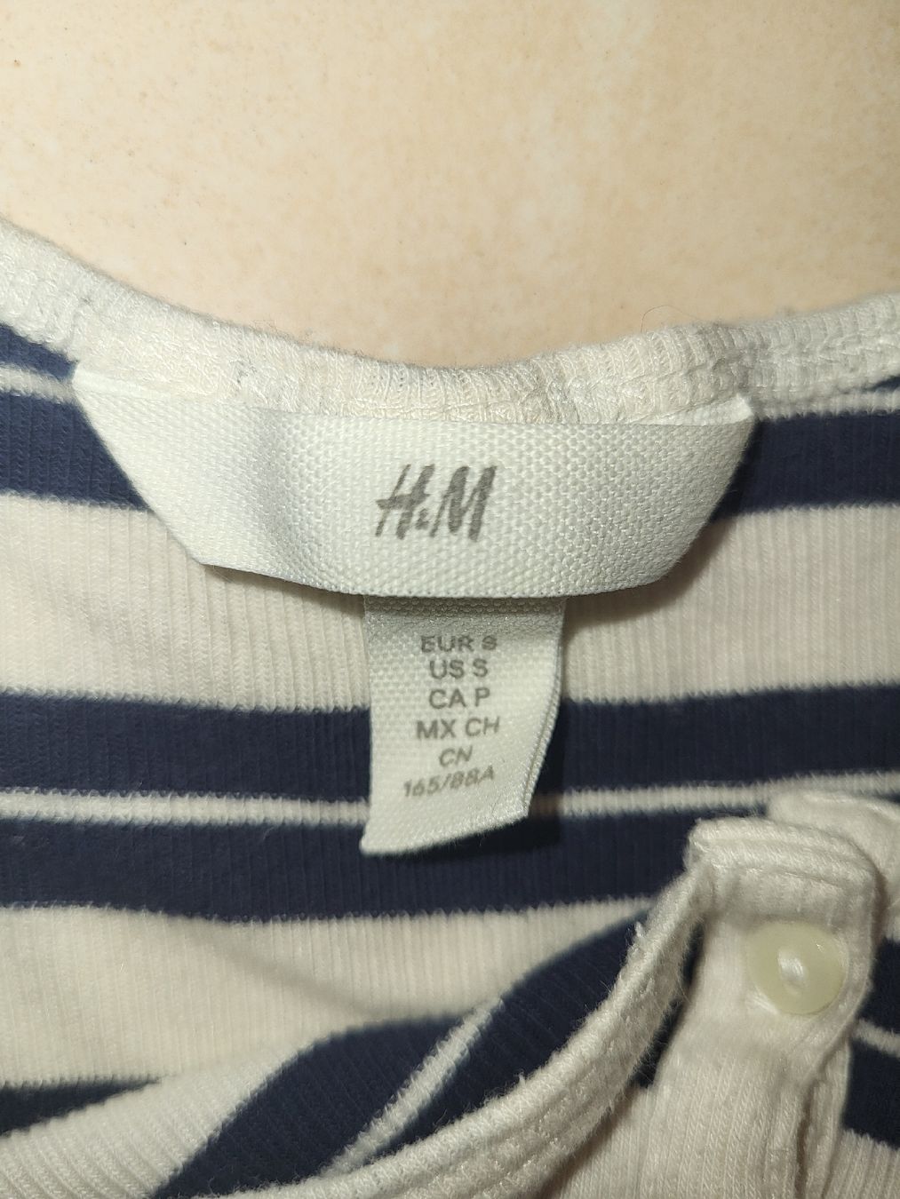 H&M Tops: Gestreiftes Top – Neu (gemäss Beschreibung) aus Wünnewil von l._aetitia 2