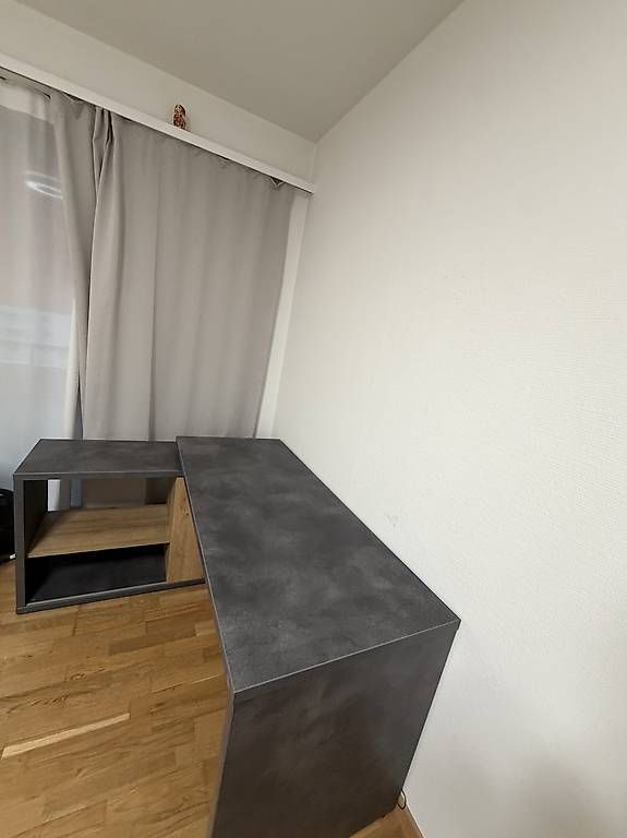 Mömax Schreibtische: Eckschreibtisch – Gebraucht aus Zürich von eiszweiduure 1