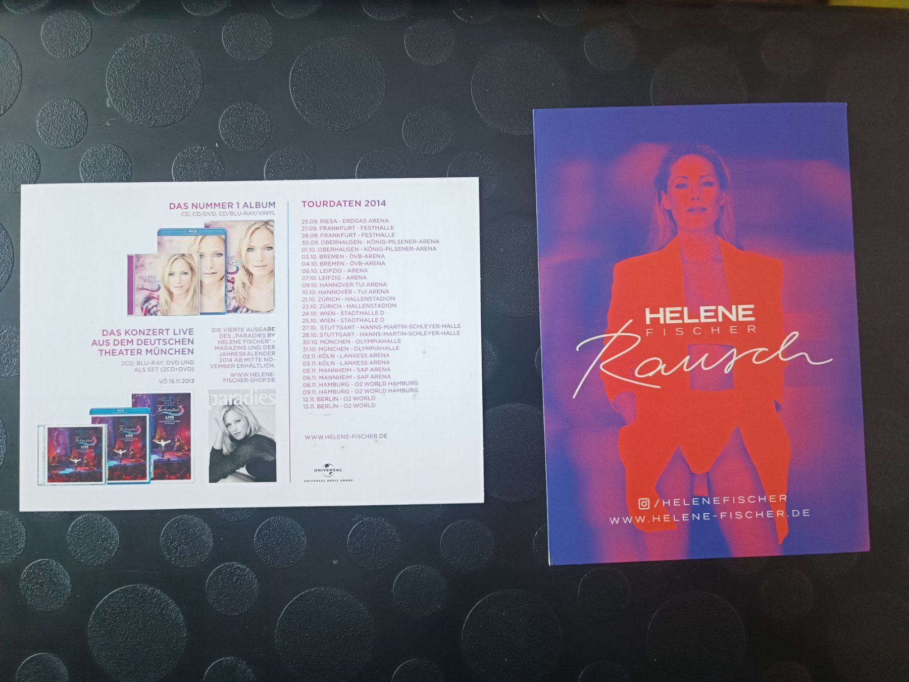 Autografi: Helene Fischer - 2x Handsignierte Autogrammkarten – Usato da Menziken venduto da Artographs 1