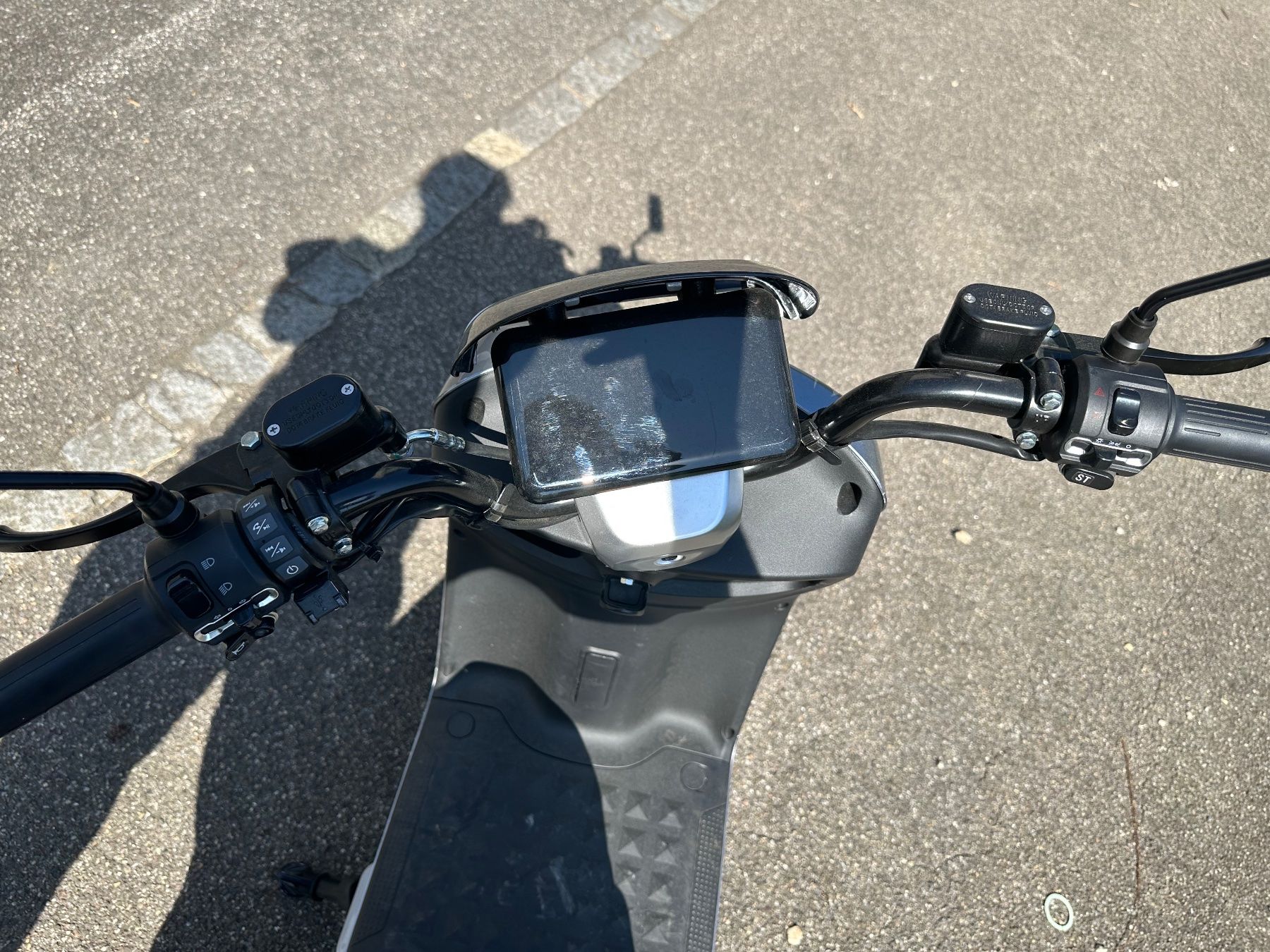 Elektromobile: E-Roller Crow – Defekt aus Liestal von FuV01 4