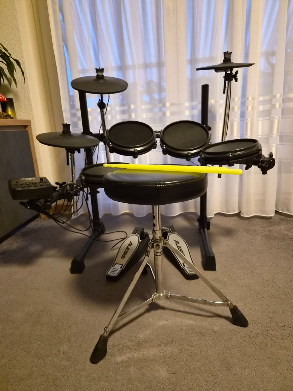 Alesis Musikinstrumente: Alesis Turbo Mesh Kit – Gebraucht aus Fribourg von PhotoStudio1 1