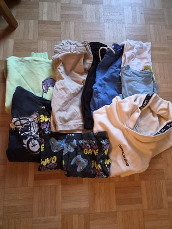 Kleiderpaket Kinder Jungen Kleidung gemischt guter Zustand 