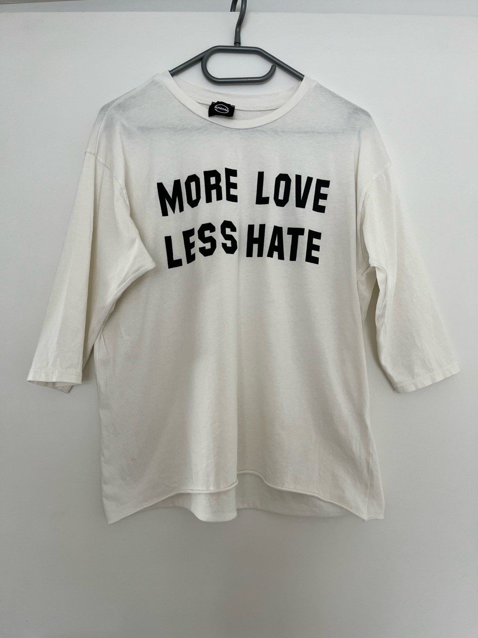 Pullover & Sweatshirts: Shirt/Pullover Gr. S/M, Farbe weiss/beige – Neu (gemäss Beschreibung) aus Triesen von dardaleni