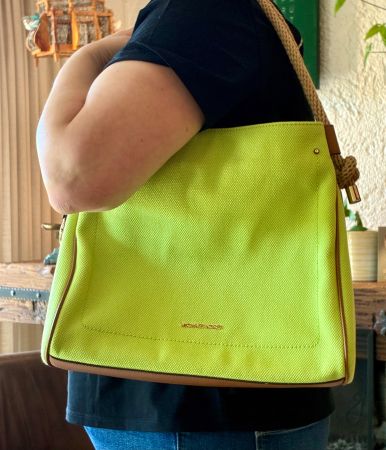 Michael Kors Handtasche Textil grün gebraucht guter Zustand