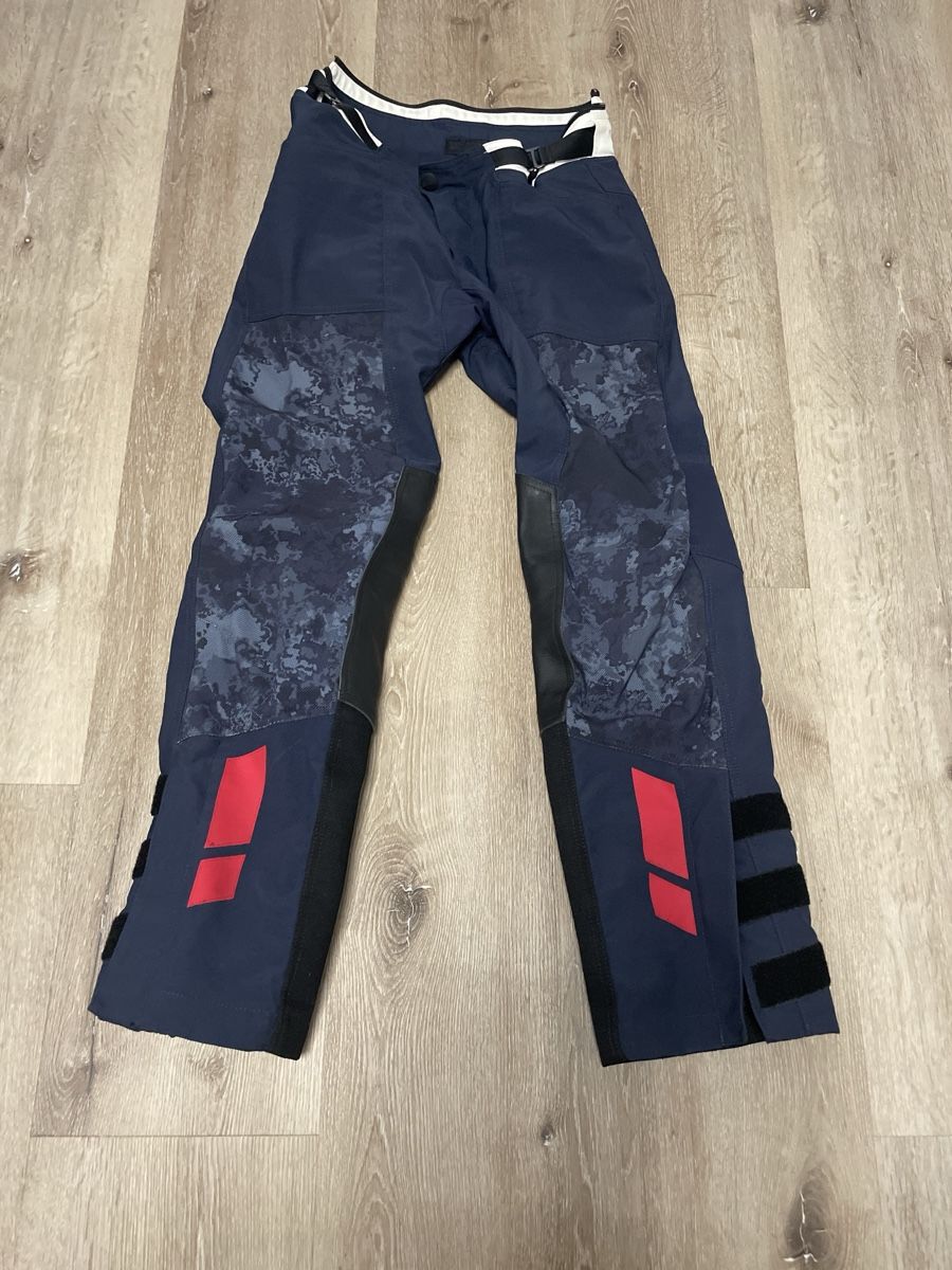 BMW Kleiderpakete: BMW Jacke und Hose – Gebraucht aus Wetzikon ZH von Cedi 2
