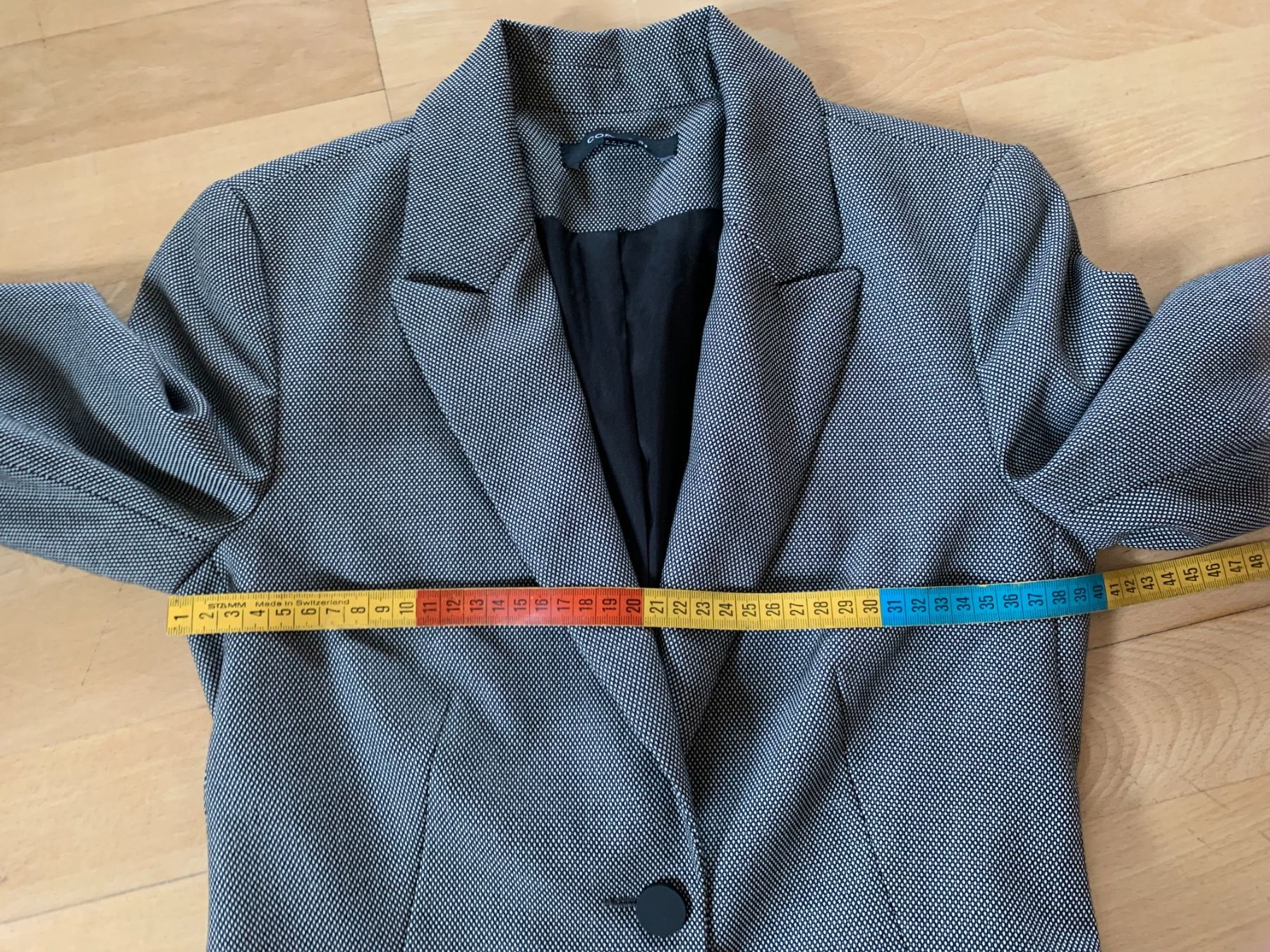 Comma Jacken: Comma Damen Blazer, Gr. 32, Schwarz/Weiss – Gebraucht aus Worb von farben20zauber 6