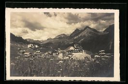 AK Inner-Arosa, Ortsansicht mit Bergen