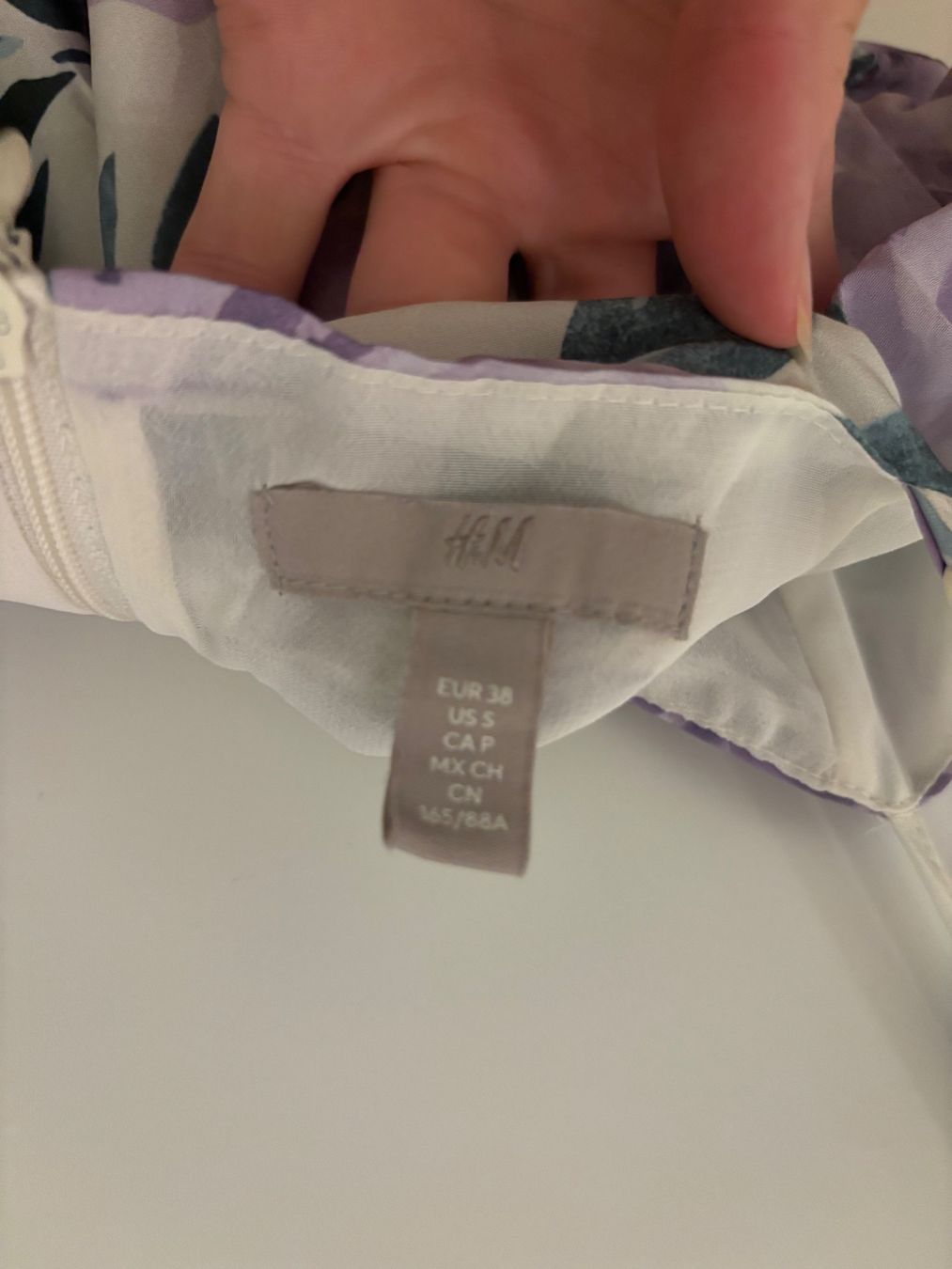 H&M Tops: Geblümtes bandeau Top – Gebraucht aus Zürich von hue_82qd 2