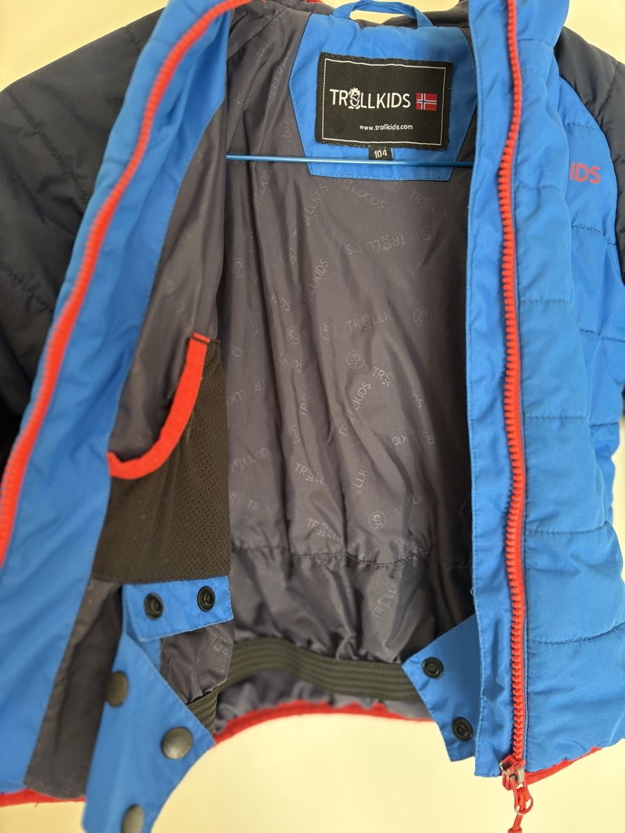 Trollkids Giacche: Trollkids Winterjacke Gr. 104 – Usato da Mägenwil venduto da Dabelu 1
