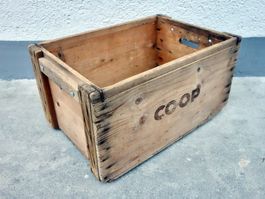 alte Holzkiste COOP Transportkiste