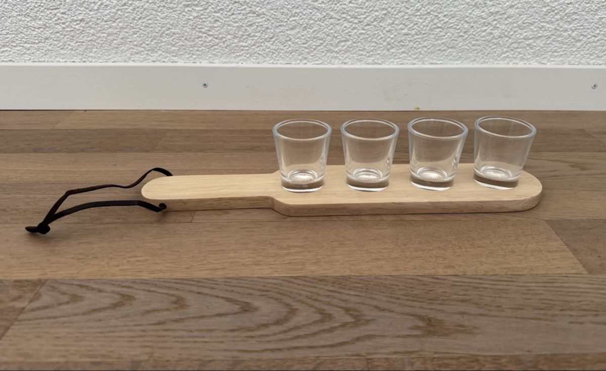 Bicchieri: Servierbrett mit 4 Schnapsgläsern "Prost, Cheers!" 🥃 – Nuovo e nell'imballaggio originale da Windisch venduto da Anja13 1