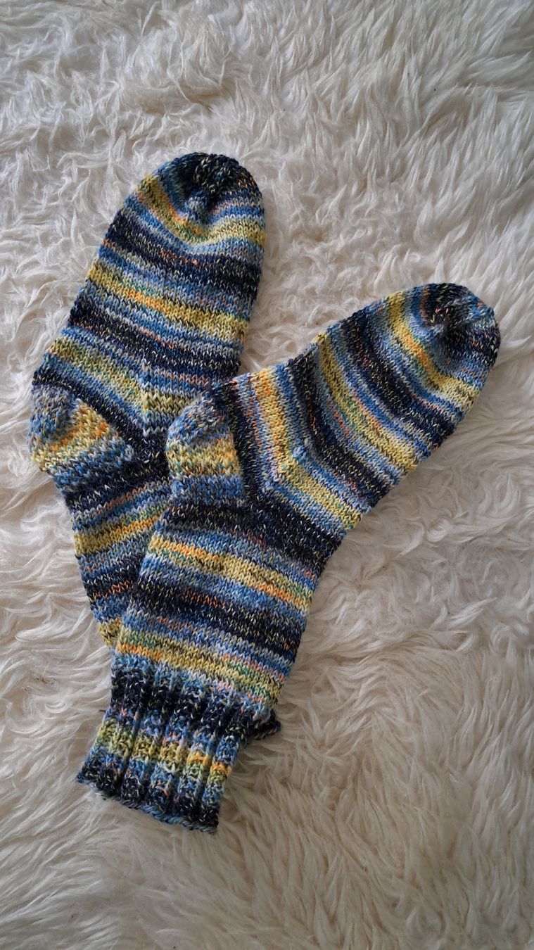 Calze: handgestrickte Socken 36/37 – Nuovo (secondo la descrizione) da Wiedlisbach venduto da 6433 1