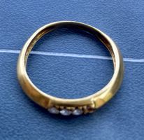 Bague en or 18 carats (750) avec 3 pierres