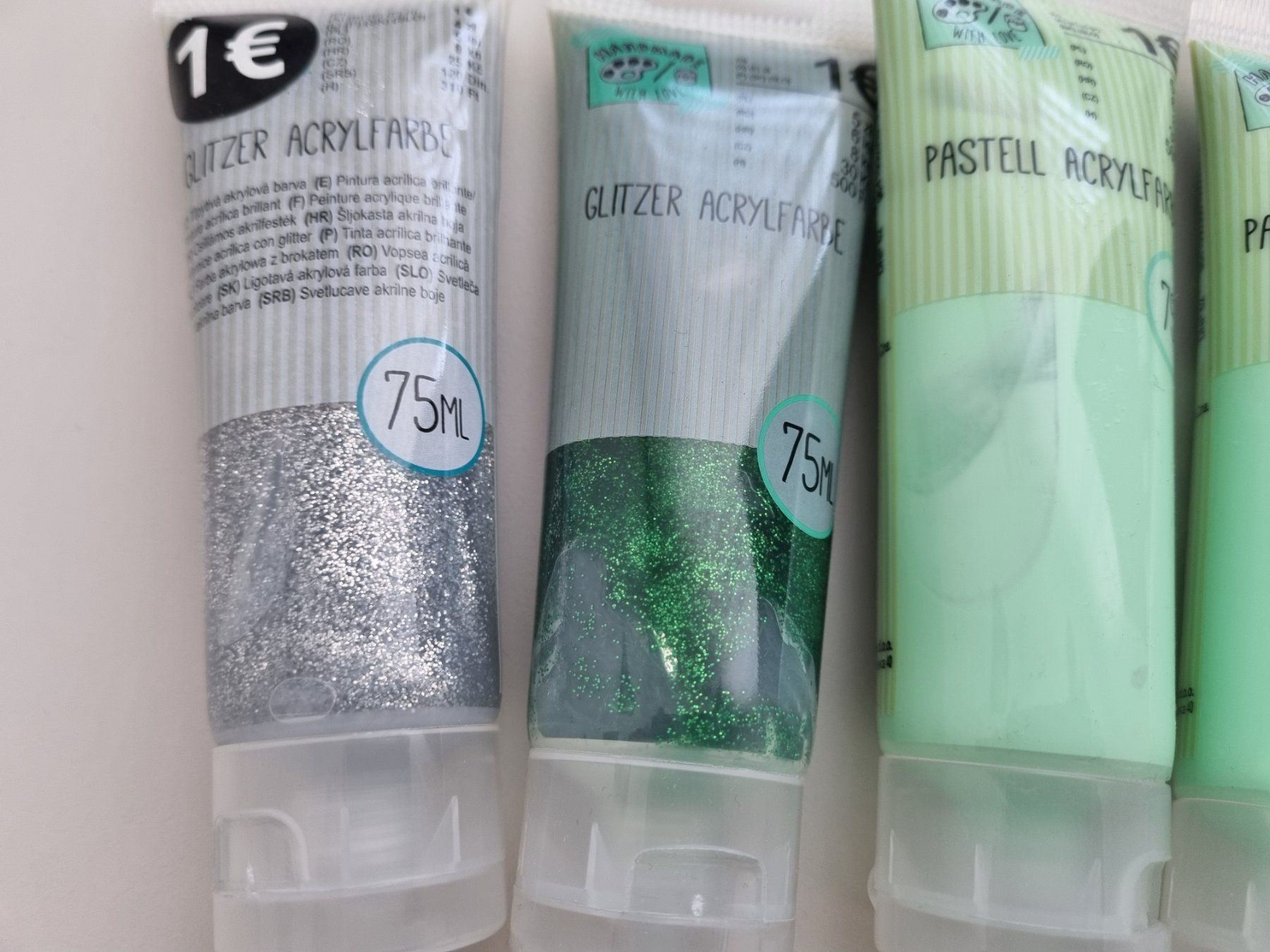 Colori: 4 Stück Acrylfarbe 2x mit Glitzer 2x ohne – Nuovo e nell'imballaggio originale da Zofingen venduto da Felpa 1