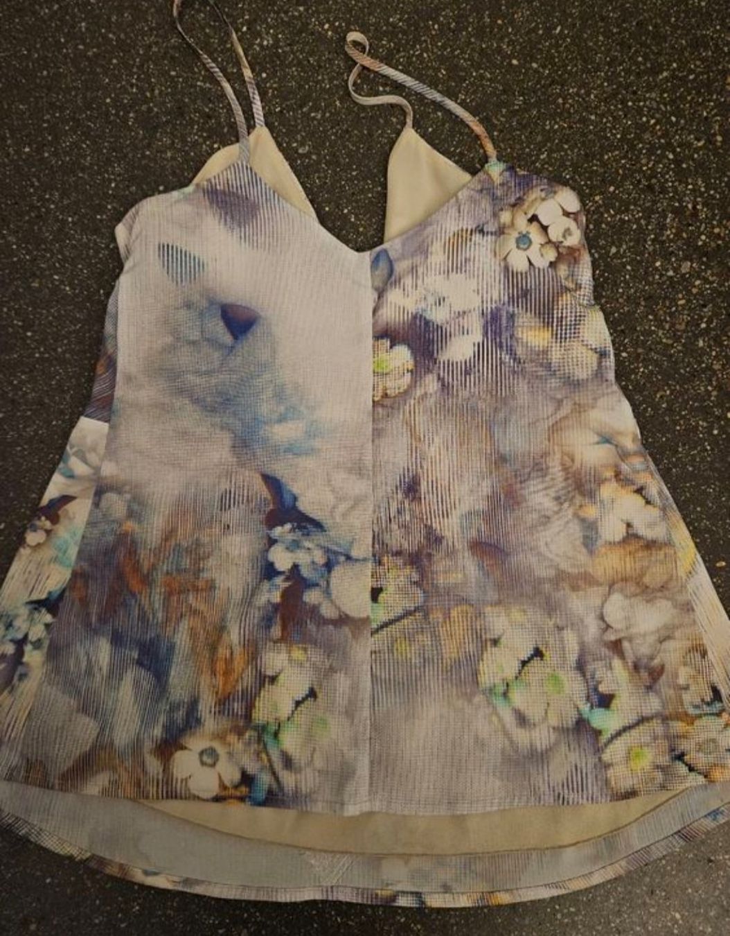 Patrizia Pepe Top: Top mit Blumenmuster, Gr 38 Patrizia Pepe – Nuovo (secondo la descrizione) da Ormalingen venduto da nomolnoi 1