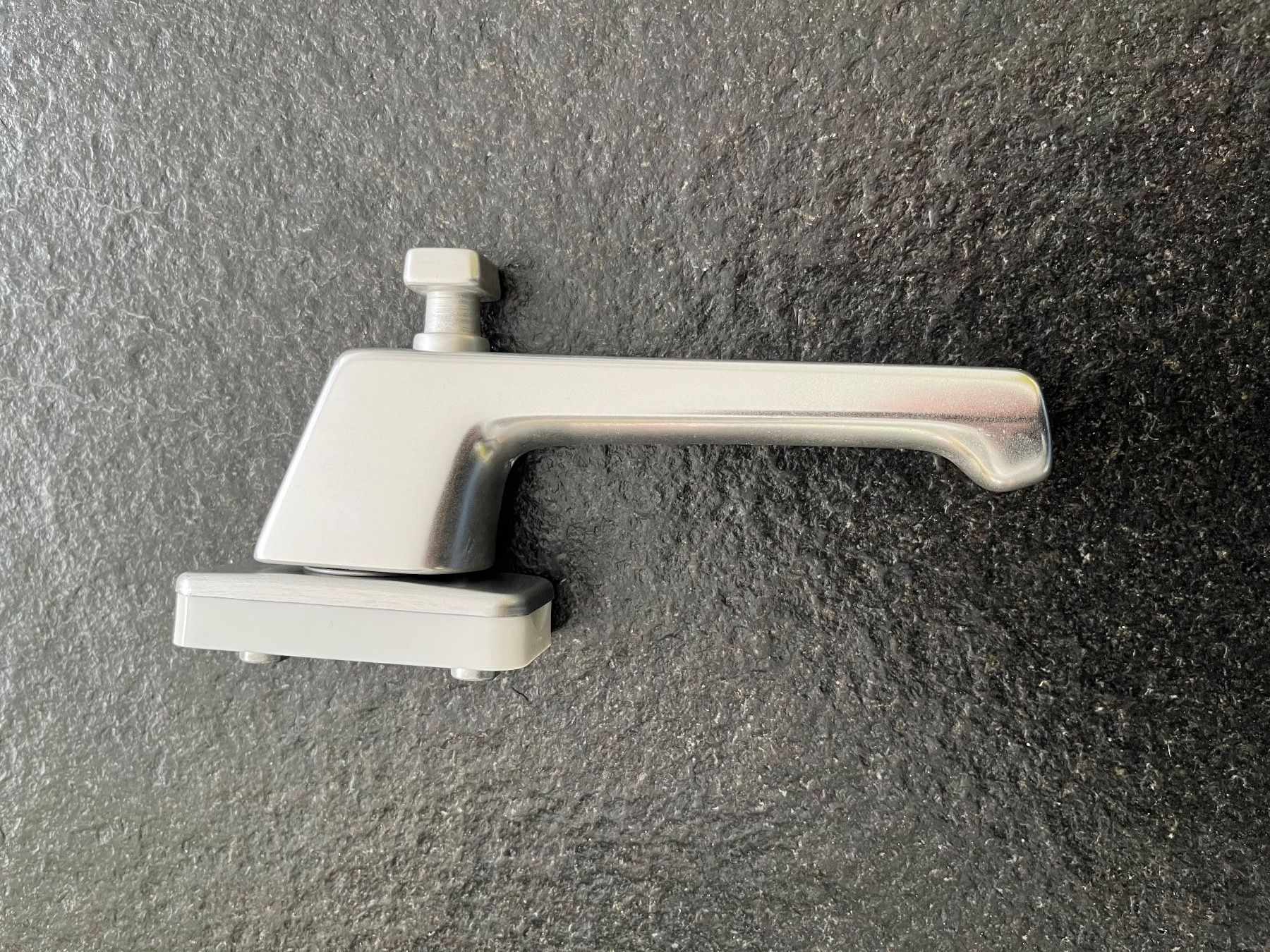 Fenster: Fenstergriffe Abschliessbar innen 2 Stk. – Neu und originalverpackt aus Balsthal von Benouk99