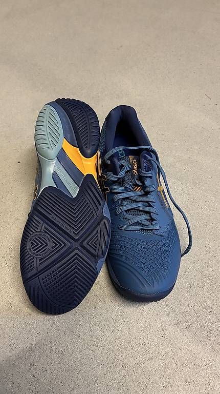Scarpe da uomo: asics netburner ballistics hallenschuh / 43.5 / neu – Usato da Subingen venduto da Broedu79