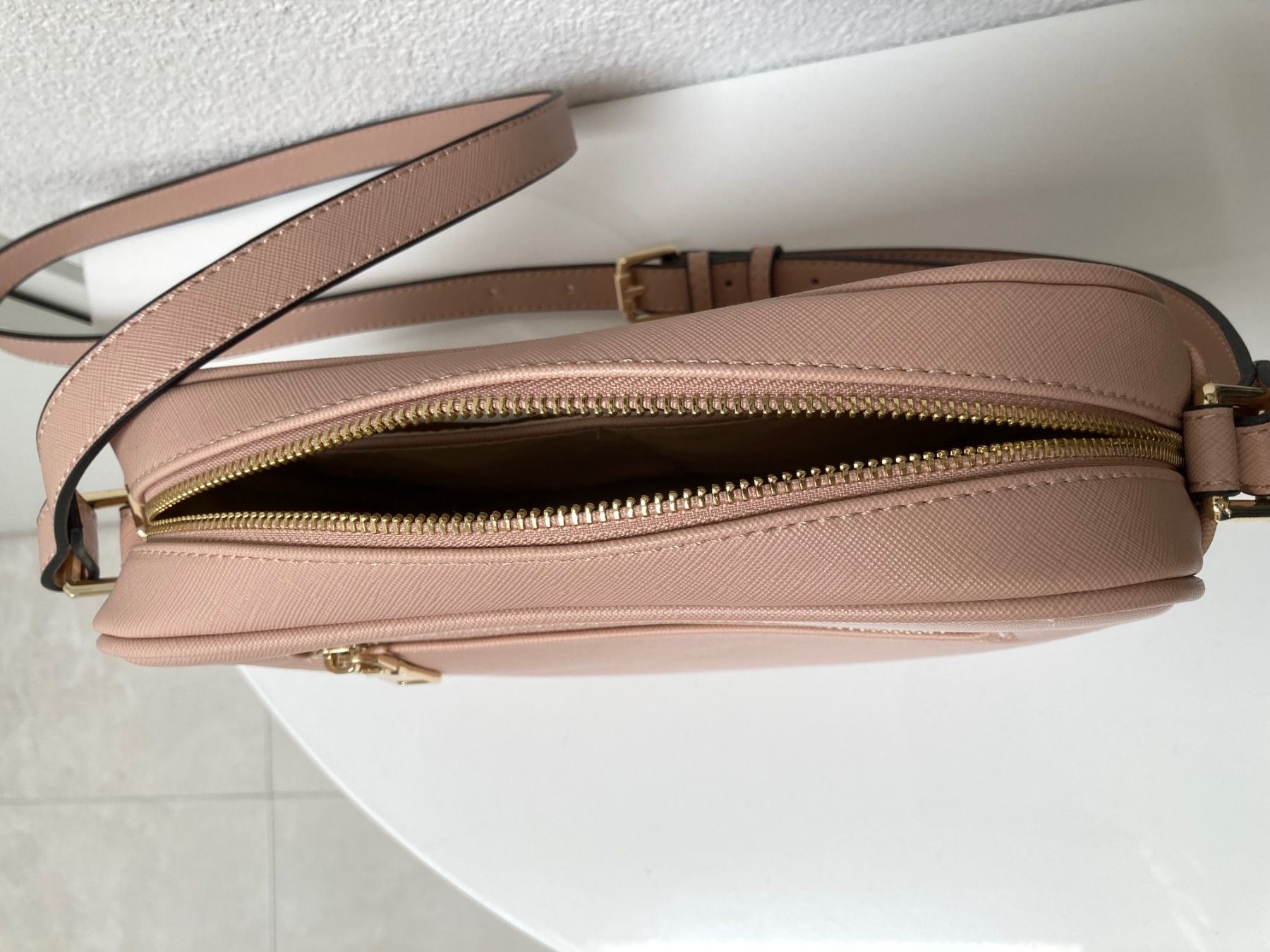Geox Taschen für Damen: GEOX Handtasche mit Riemen, Rosa – Gebraucht aus Glattpark (Opfikon) von Pangie 2