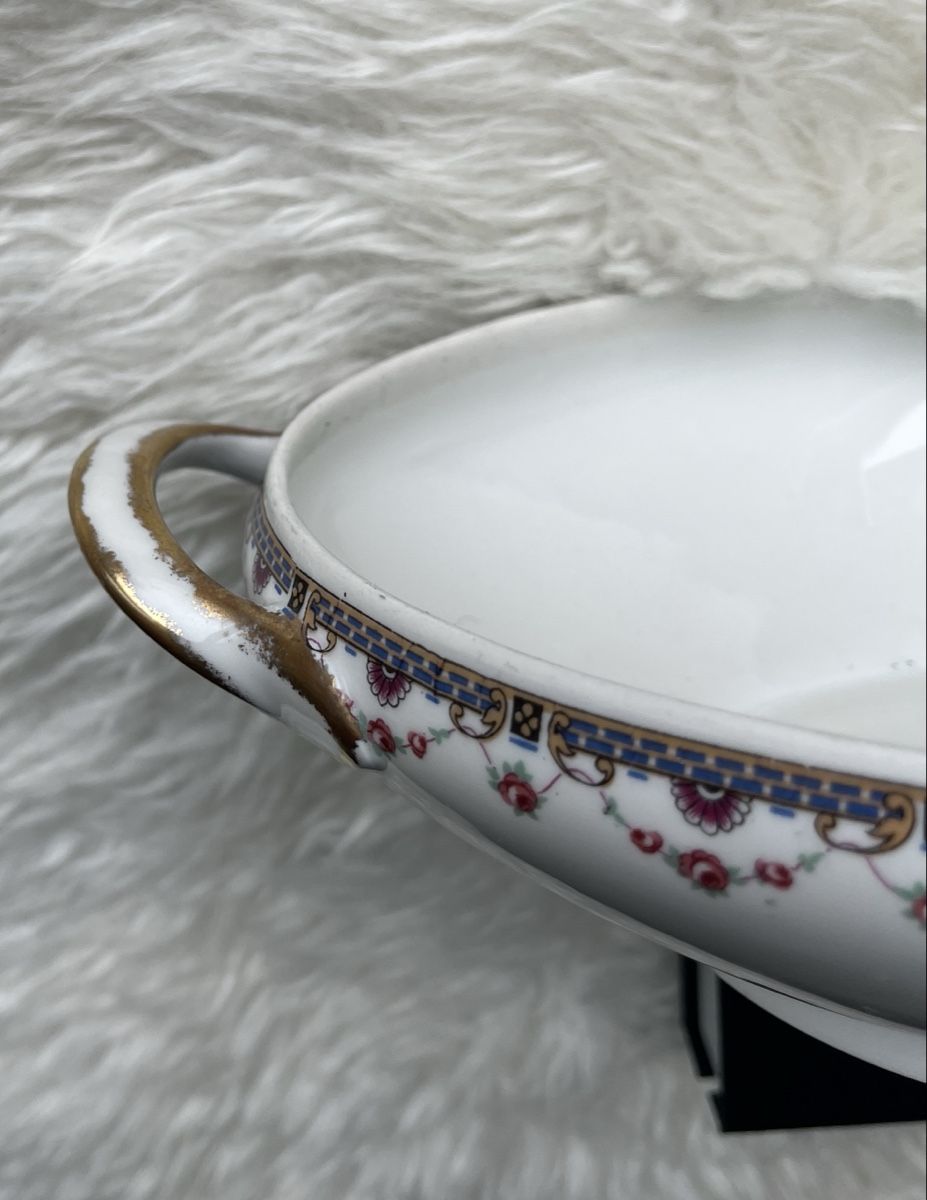 Ciotole: Limoges Servierschale mit Deckel, Blumenmuster – Usato da St. Gallen venduto da reg_f8h8 4