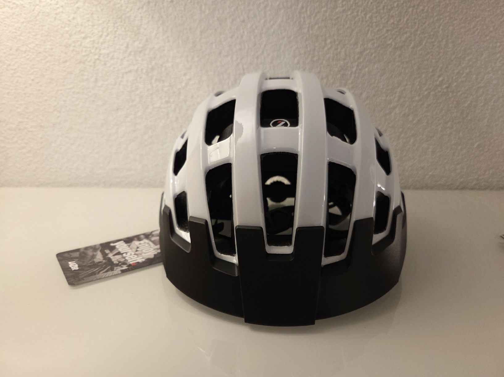 Caschi: Lazer Compact Velohelm Unisex Gr. 54cm - 61cm – Nuovo e nell'imballaggio originale da Braunau venduto da Brand-Store 4