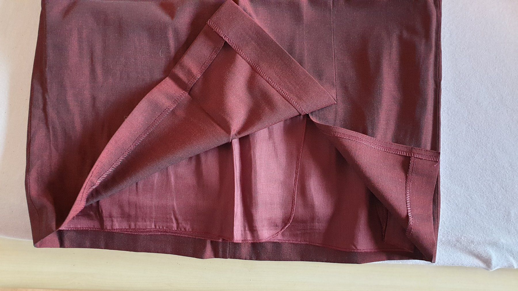 Gerry Weber Röcke: Jupe Bordeaurot GerryWeber 40, Schurwolle/Polyester/Viscose – Neu (gemäss Beschreibung) aus Biel/Bienne von bormida63 4