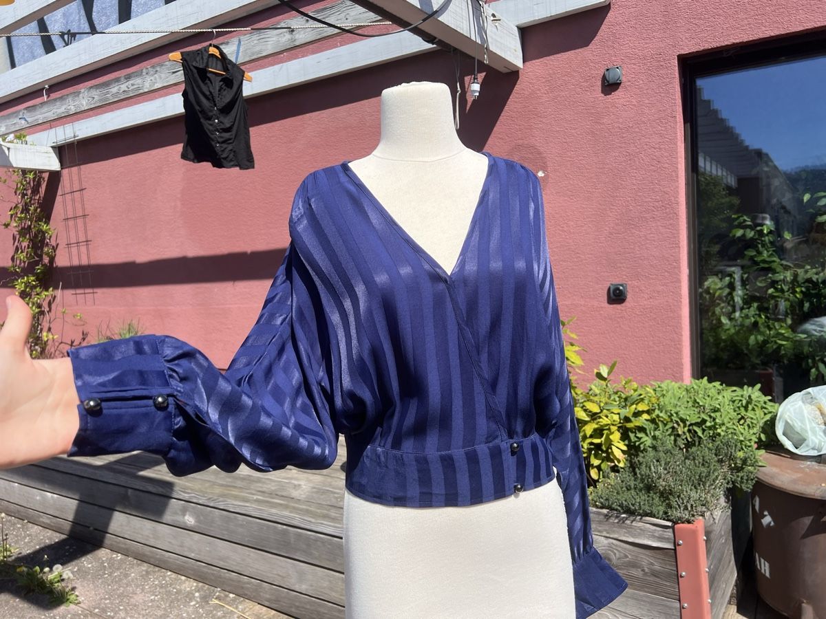 Camicette: Blusenoberteil Dunkelblau mit Streifen – Nuovo (secondo la descrizione) da Zürich venduto da san_5ywy 2