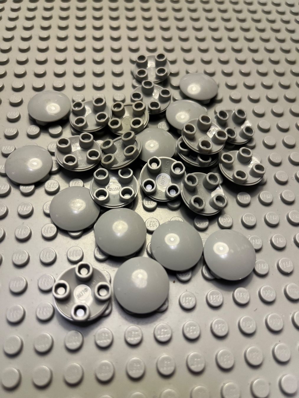 Lego Baukästen: Lego 10x Platten(2654)mit abgerundeter Unterseite 2x2 – Gebraucht aus Basel von Swi-7621