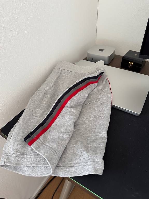 Moncler Pantaloni: Moncler - Men's Shorts - Size L – Usato da Schübelbach venduto da Rahnmont 2