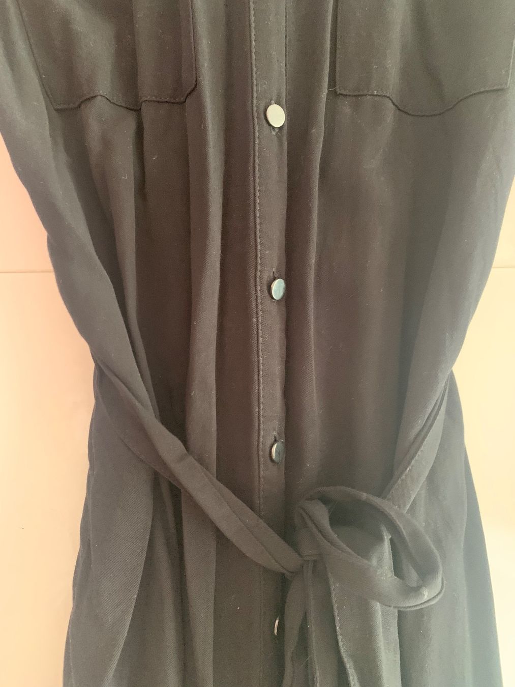 H&M Kleider: Schwarzes Hemdkleid – Gebraucht aus Triengen von nes_l8cj 1