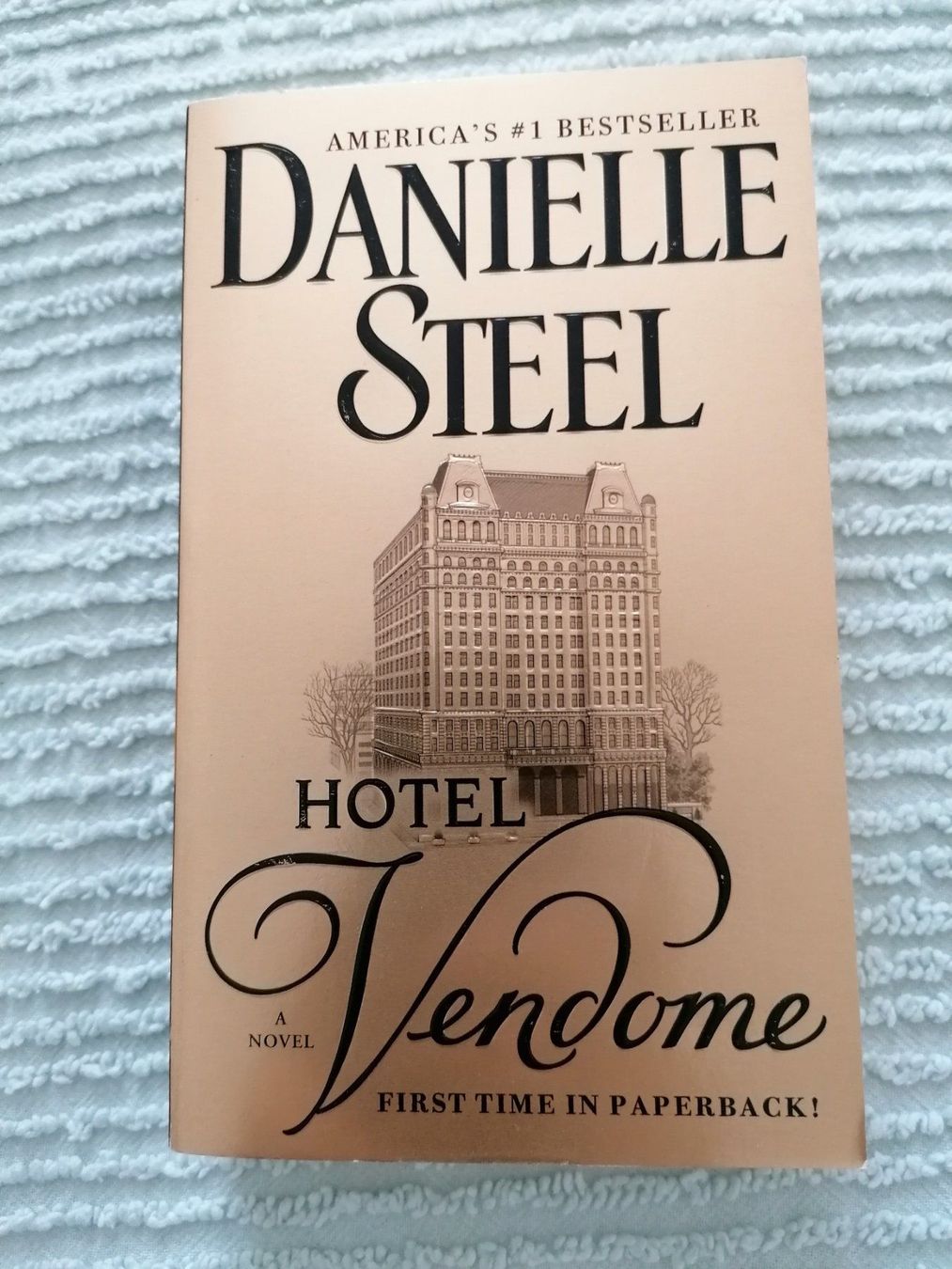 Libri: Hotel Vendome / Danielle Steel – Usato da Männedorf venduto da gooddeal123