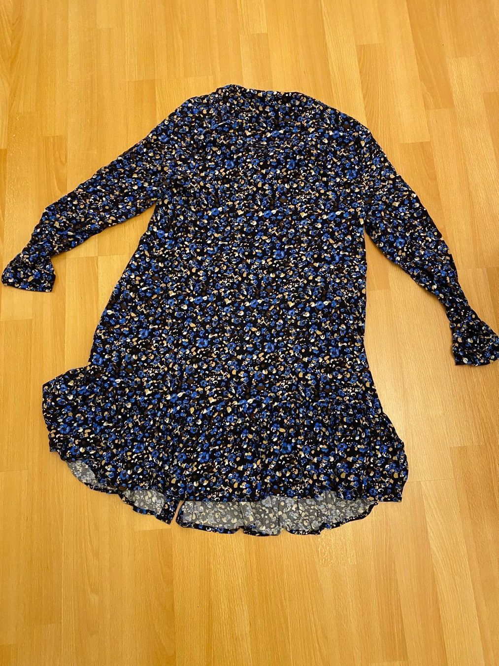 Kleider: Langarmkleid – Gebraucht aus Buchrain von Sisi83 1