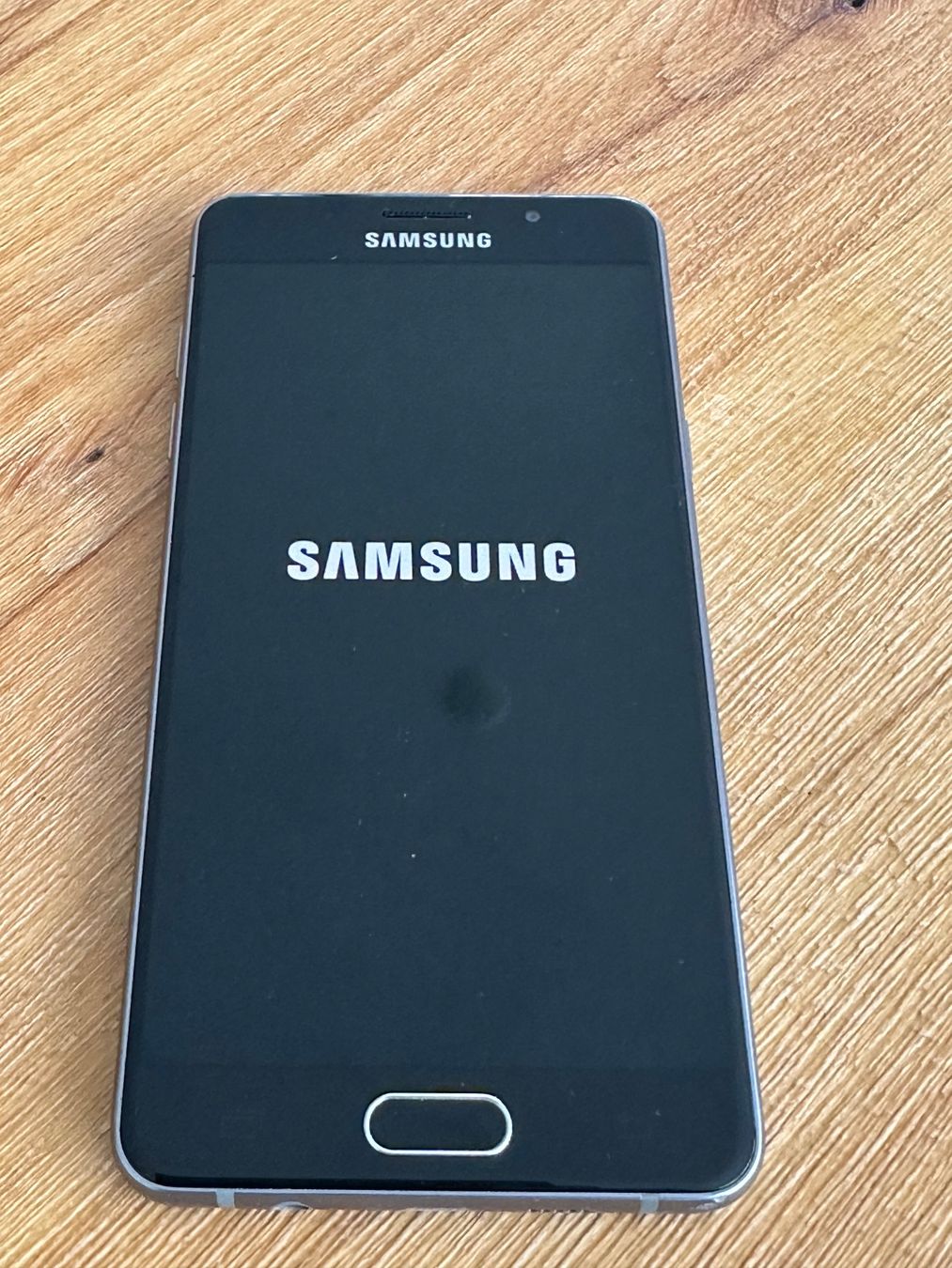 Samsung Telefoni cellulari / Smartphones: Smartphone Samsung Galaxy A5 gebraucht – Usato da Schocherswil venduto da Bronco17 5