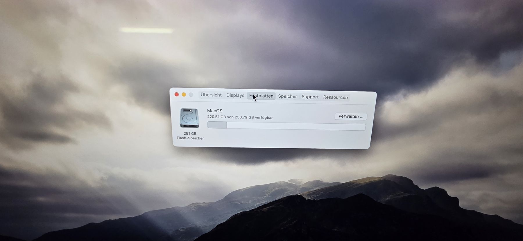 Apple PC: iMac 27 5K SSD R9 M390 – Usato da Zürich venduto da DinuC 4