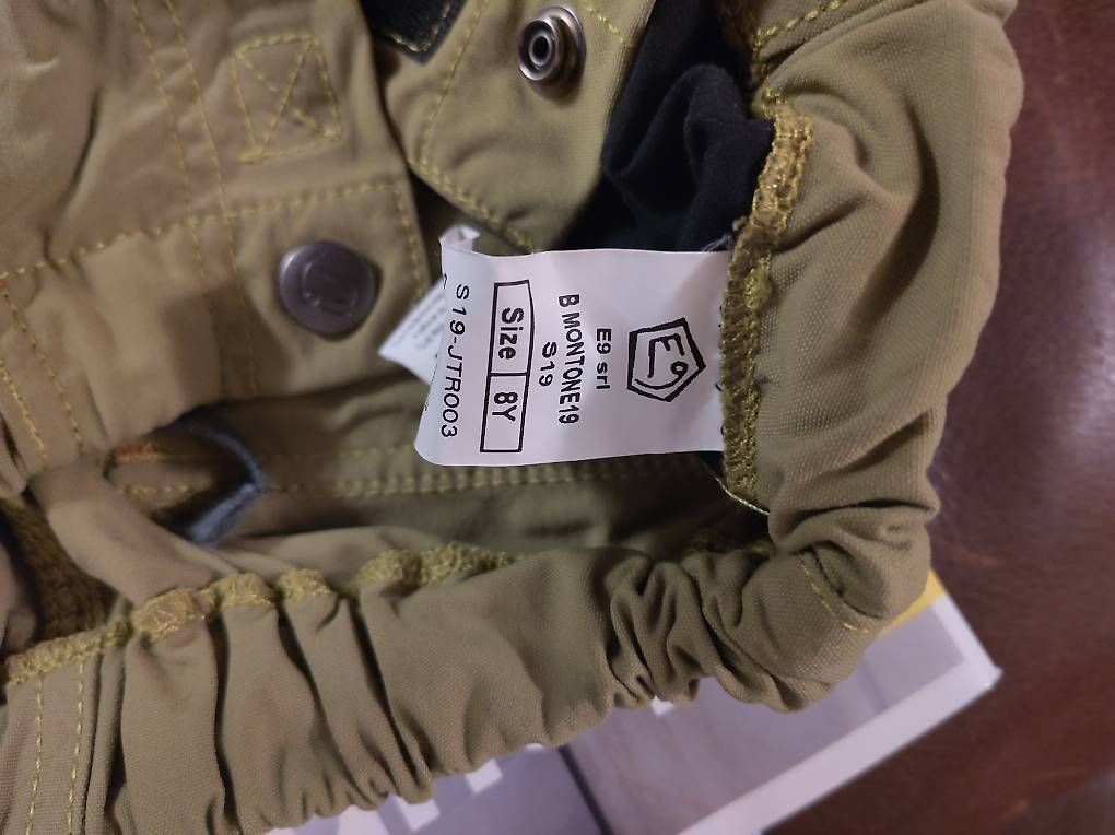 Pantaloni: Pantalon de grimpe E9 enfant 8 ans – Usato da Fribourg venduto da nhurlima