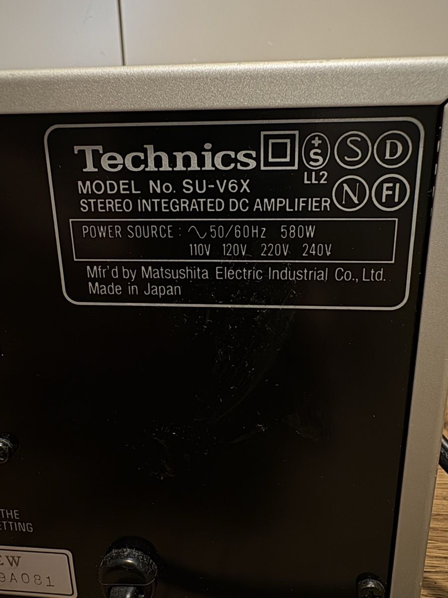 Technics Amplificatori: TECHNICS Vintage Stereo Integrated DC Amplifier ab Fr. 1.- – Usato da Perlen venduto da AC011114 3