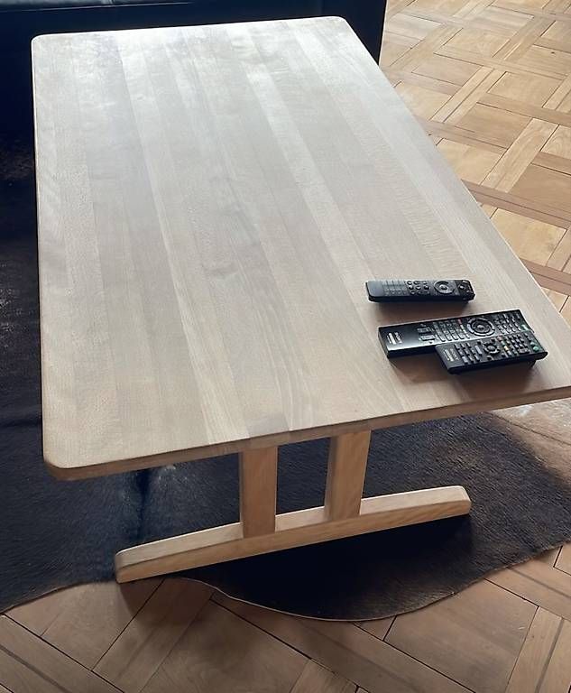 Tavoli: Eichenholz-Couchtisch aus Dänemark, Vintage, LETZTE CHANCE – Usato da Zürich venduto da TheWickerman