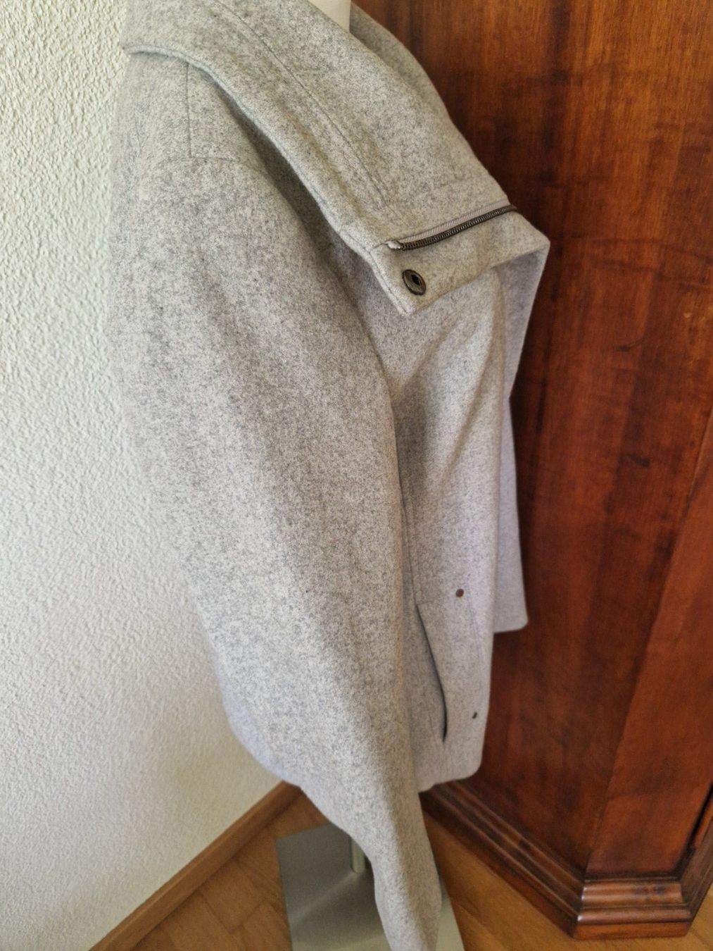 Esprit Cappotti: ESPRIT Kurzmantel / Jacke – Usato da Möhlin venduto da Cloudy73 1