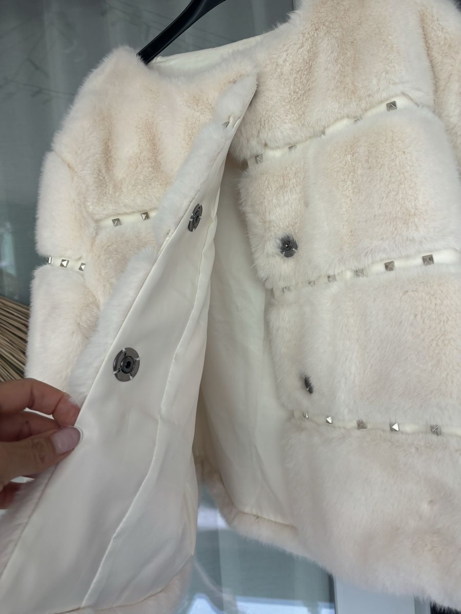 Giacche: Kunspelzjacke gr.L – Usato da Zug venduto da Biki72 3