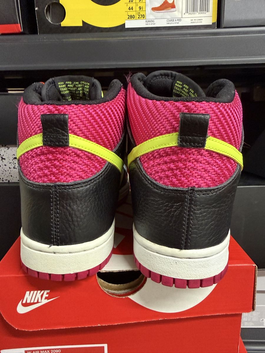 Nike Scarpe da uomo: Nike Dunk High London Fireberry Volt (2012) – Usato da St-Légier-La Chiésaz venduto da Swoosh. 2